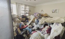 Kuşadası'nda çöp ev temizlendi: 2,3 ton atık çıktı