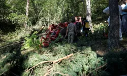 Traktörün altında kalan 3 çocuk babası 40 yaşındaki orman işçisi öldü