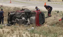 Otomobil ile hafif ticari araç çarpıştı: 3 ölü, 2'si ağır 4 yaralı