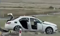 Trafik faciası: Tır ile otomobil çarpıştı, 3 kişi yaşamını yitirdi, 2 yaralı