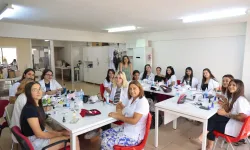 Zeytinlik Semt Merkezi’nde kadınlara güzellik uzmanlığı eğitimi