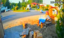 Otomobil ile elektrikli bisiklet çarpıştı; 18 yaşındaki genç kız öldü