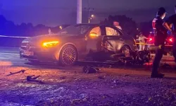 Otomobil ile çarpışan 35 yaşındaki motosiklet sürücüsü olay yerinde öldü