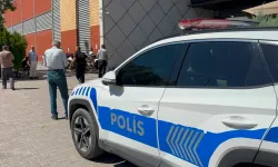AVM’de bıçaklı kavga: 1 ölü