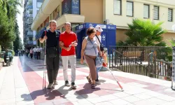 Aydın’da görme engelli vatandaşlara 500 beyaz baston desteği