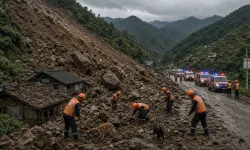 Çin'de heyelan can aldı: 1 kişi öldü, 4 kişi toprak altında