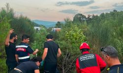 Feci kaza! Otomobil şarampole yuvarlandı. 1 ölü 3 yaralı!