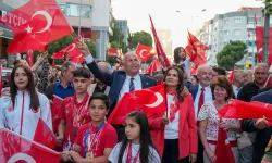 Gaziemir’de Büyük Zafer’e Işın Karaca konseri
