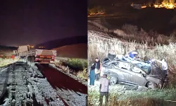 Hatalı sollama yapan otomobildeki 2 kişi olay yerinde öldü, 1 kişi yaralandı