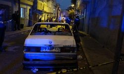 Husumetli ailelerin kavgasında otomobil d*hşeti: 2 yaralı!