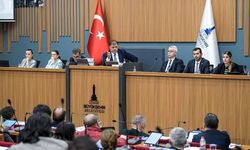 İzmir Büyükşehir Belediye Meclisi'nde CHP üstünlüğünü kaybetti