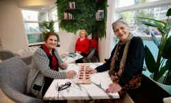 Karşıyaka'da yeni dostlukların adresi: Emekli Yaka