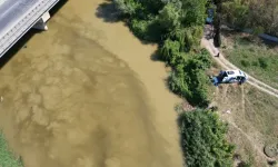 Köprüden Sakarya Nehri’ne atlayan genç hayatını kaybetti