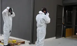 Lavabo giderini açmak isterken kimyasal patladı: 6 kişi yaralandı