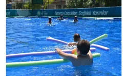 Manisa'da çocuklar için ücretsiz yüzme kursları başlıyor