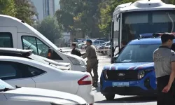Menderes Belediye Başkanı İlkay Çiçek'in de aralarında olduğu 16 şüpheli adliyede