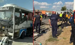 Midibüs ile hafriyat kamyonu çarpıştı: 2 ölü, 25 yaralı