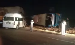 Mısır'da otobüs ile TIR çarpıştı: 3 ölü, 64 yaralı