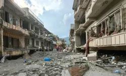 Nepal’de büyük felaket: 900 ölü, 4 binden fazla kayıp