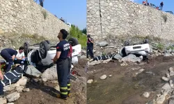 Otomobil dereye düştü: 2 kadın hayatını kaybetti