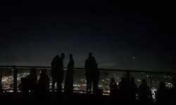 Perseid meteor yağmuru gökyüzünü aydınlattı