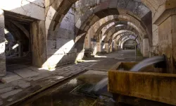 Smyrna Antik Kenti'nde üç yeni mekan ve duvar resimleri bulundu
