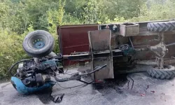 Tarım aracı kontrolden çıktı: 1 yaralı