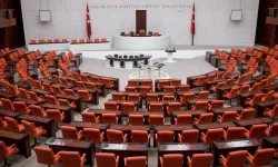 TBMM'de milletvekili dağılımı güncellendi: Üç milletvekili AK Parti'ye katıldı