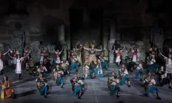 Troya gösterisi Aspendos Antik Tiyatrosu'nda izleyiciyle buluştu