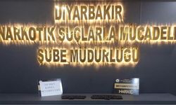 U*uşturucuyu vücutlarında taşıyan 2 şüpheli tutuklandı