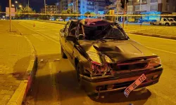 Caddeden karşıya geçmek isterken otomobil çarptı, olay yerinde öldü