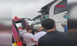 Yolcu otobüsü İETT otobüsüne çarptı: Yaralılar var