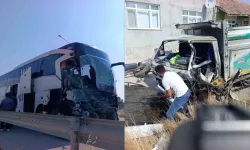 Yolcu otobüsü kamyonete çarptı: 1 ölü, 15 yaralı