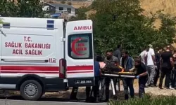 Otomobil ile iki tırın karıştığı kazada 2 kişi öldü, 3 kişi ağır yaralandı