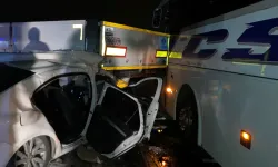 3 aracın karıştığı zincirleme trafik kazasında 2 kişi öldü, 4 kişi yaralandı