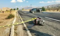 Otomobil ile çarpışan 23 yaşındaki motosiklet sürücüsü yaşamını yitirdi