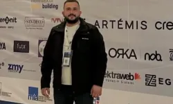 25 yaşındaki iç mimar iş yerinde ölü bulundu