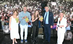 Alaşehir’in kurtuluşunun 104. yılında Merve Özbey konseri