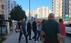 Feci ölüm: Asansörde kalan çocuklara yardım etmek isterken canından oldu