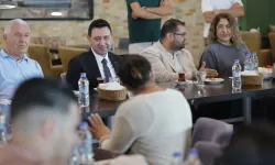 Bayraklı’da mahallelerin ihtiyaçları yerinde inceleniyor