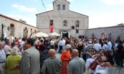 Bergama’nın tarihi Tabakhane’si restoran olarak hizmete açıldı