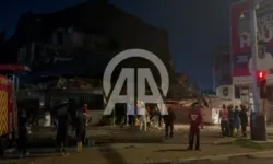 Nijerya'da 3 katlı binanın çökmesi sonucu 2 kişi hayatını kaybetti