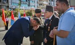 Bornova'da Gaziler Günü törenle kutlandı