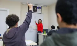 Buca Belediyesi'nden öğrencilere eğitim desteği