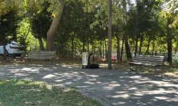 Cami önündeki parkta şüpheli ölüm: 62 yaşındaki adam ölü bulundu