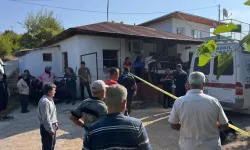 Cinnet getiren baba oğlunu tahrayla öldürdü, gelini ile torununu yaraladı!