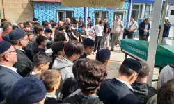 14 yaşındaki çocuğun kullandığı elektrikli bisiklete işçi servisi çarptı: 1 ölü