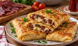Gelinim Mutfakta Pastırmalı Krep Börek tarifi: Pastırmalı Krep Börek nasıl yapılır?