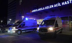 İki araç kafa kafaya çarpıştı: 2 kişi hayatını kaybetti, 1 kişi yaralandı