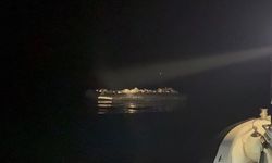 İzmir açıklarında peş peşe operasyon: 55 düzensiz göçmen yakalandı